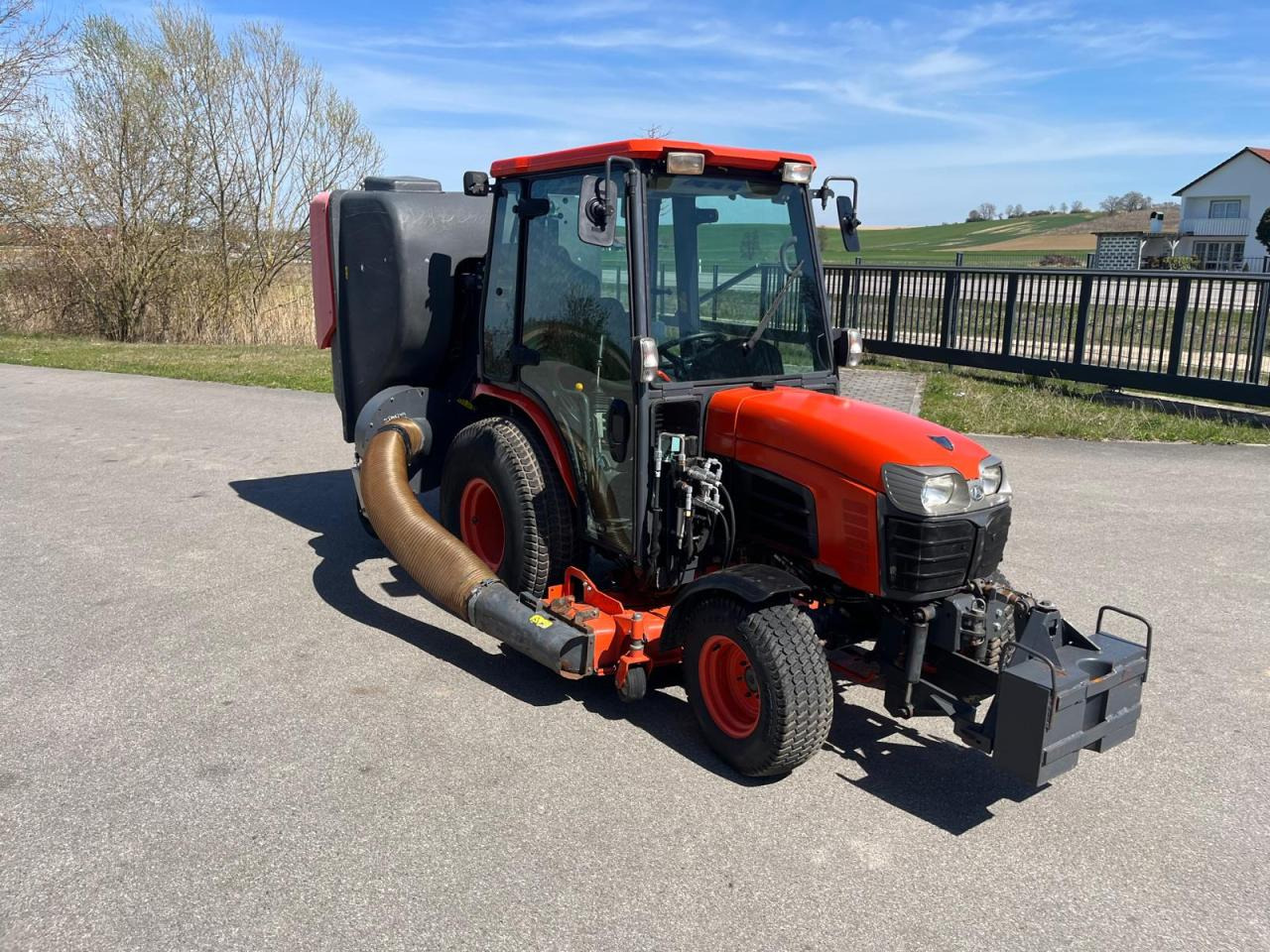 Kubota B3030 Rasenmäher inkl. Grüngutbehälter - Газонокосилка: фото 5 Kubota B3030 Rasenmäher inkl. Grüngutbehälter - Газонокосилка: фото 5
