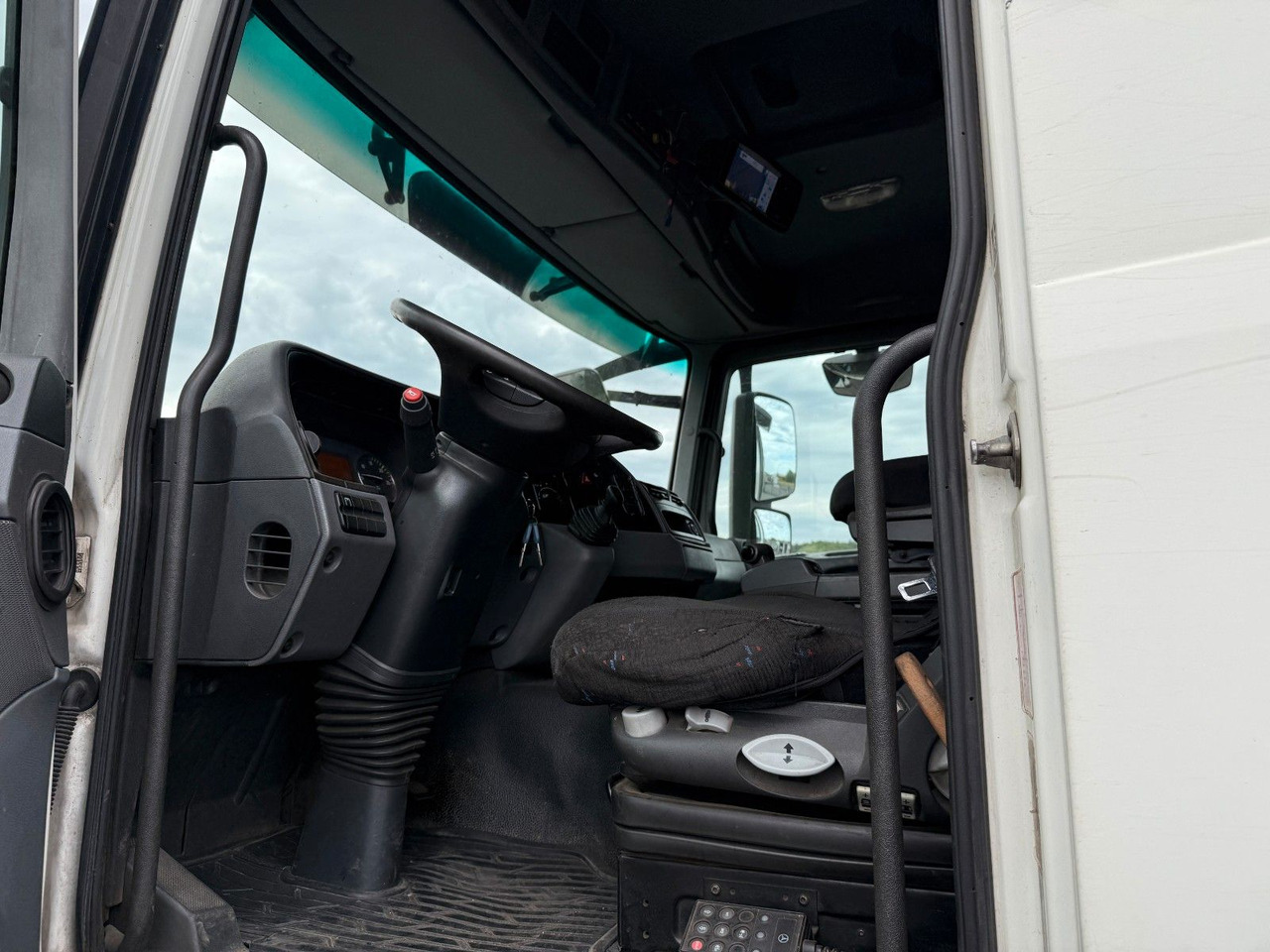 Mercedes-Benz Actros MP3 2532 6x2 Faun Rotorpress 521 - Мусоровоз: фото 4 Mercedes-Benz Actros MP3 2532 6x2 Faun Rotorpress 521 - Мусоровоз: фото 4