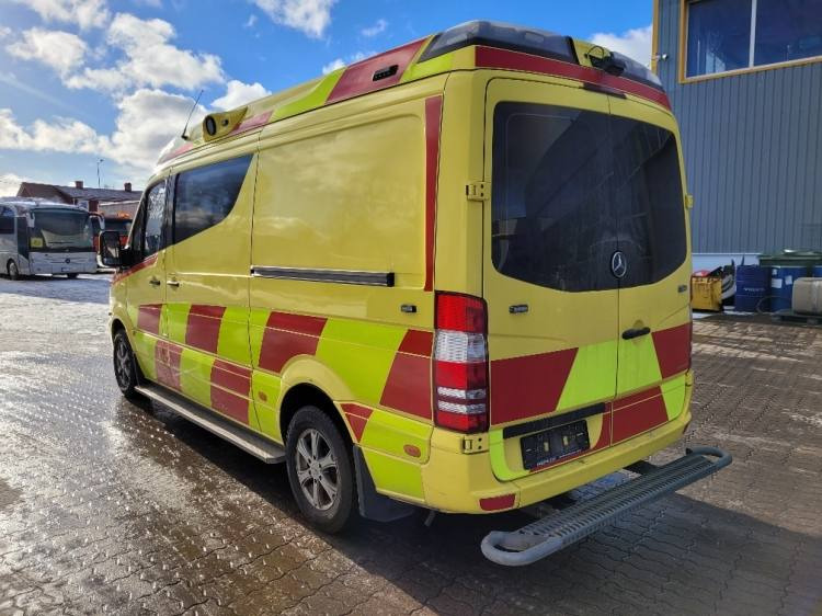 MERCEDES – BENZ SPRINTER AMBULANCE (PROFILE) KLIMA 2.2016 EURO 6 - Машина скорой помощи: фото 3 MERCEDES – BENZ SPRINTER AMBULANCE (PROFILE) KLIMA 2.2016 EURO 6 - Машина скорой помощи: фото 3