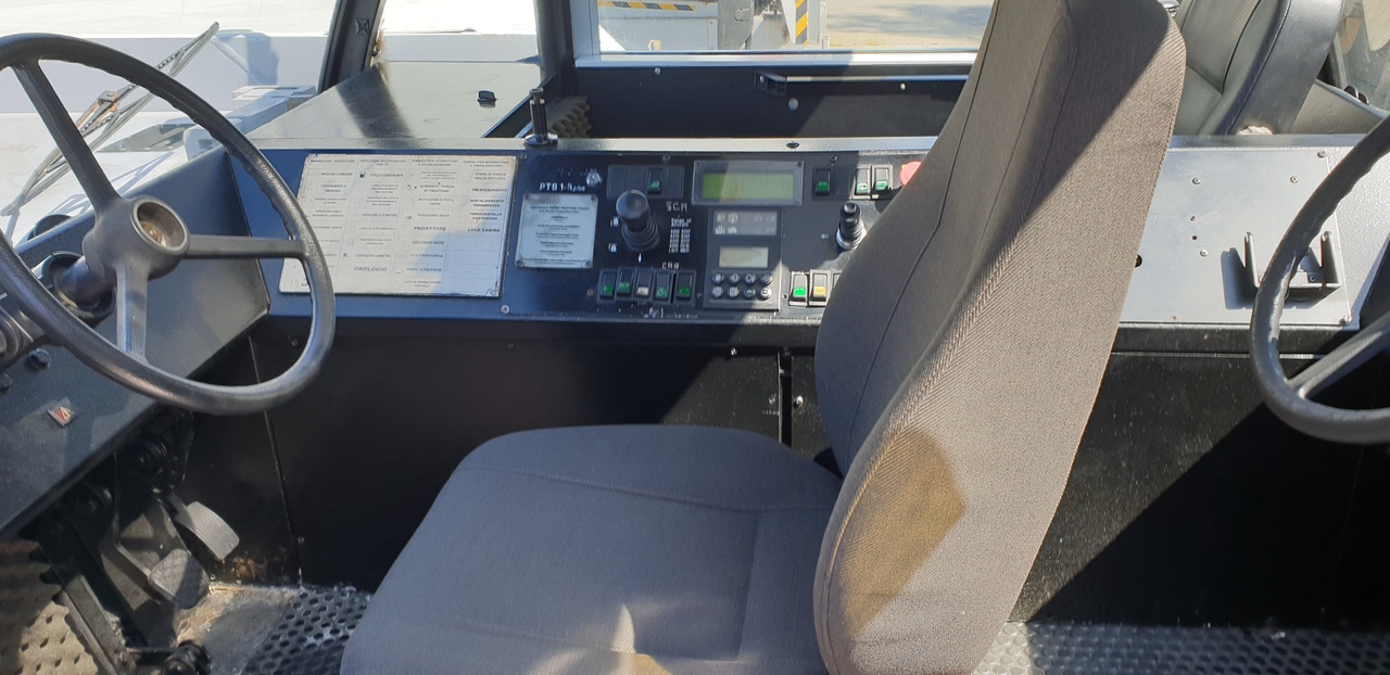 Goldhofer PTS R1 - Аэродромный тягач: фото 4 Goldhofer PTS R1 - Аэродромный тягач: фото 4