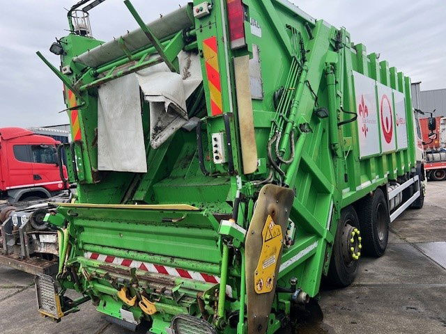 DAF CF 75.250 FAN75.250 CF 6X2 - Мусоровоз: фото 3 DAF CF 75.250 FAN75.250 CF 6X2 - Мусоровоз: фото 3