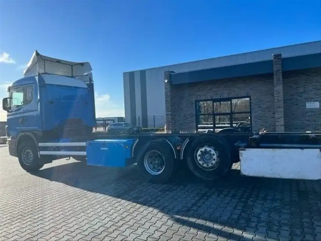 Scania R114-340 .340 - Грузовик-шасси: фото 3 Scania R114-340 .340 - Грузовик-шасси: фото 3