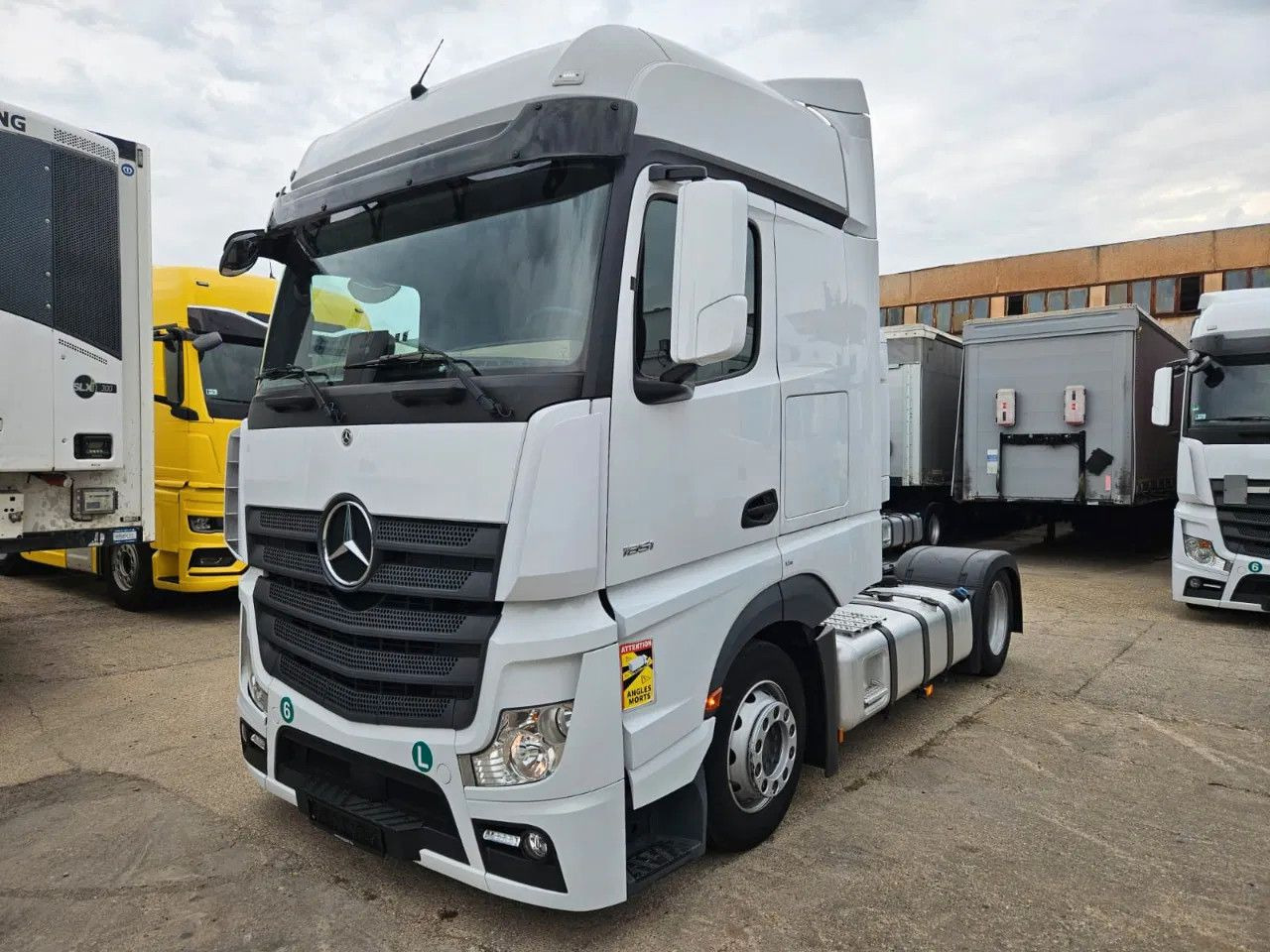 Mercedes-Benz Actros 1851 Mega, BigSpace, Standklima, 2 units - Тягач: фото 1 Mercedes-Benz Actros 1851 Mega, BigSpace, Standklima, 2 units - Тягач: фото 1