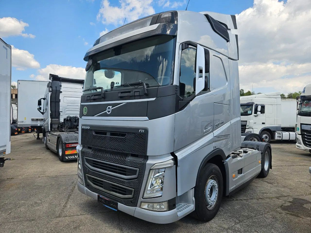 Volvo FH 500 Globe-Standard-I-Park- ACC- DAS-1 unit - Тягач: фото 1 Volvo FH 500 Globe-Standard-I-Park- ACC- DAS-1 unit - Тягач: фото 1