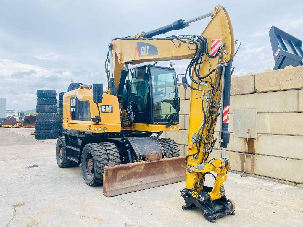 CAT m317f - Колёсный экскаватор: фото 3 CAT m317f - Колёсный экскаватор: фото 3