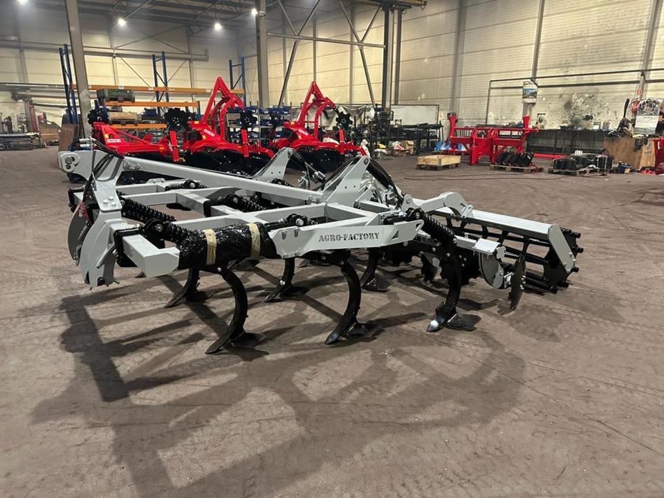 Grubber Pluton Flügelschargrubber Tiefengrubber Bodenbearbeitung - Культиватор: фото 3 Grubber Pluton Flügelschargrubber Tiefengrubber Bodenbearbeitung - Культиватор: фото 3