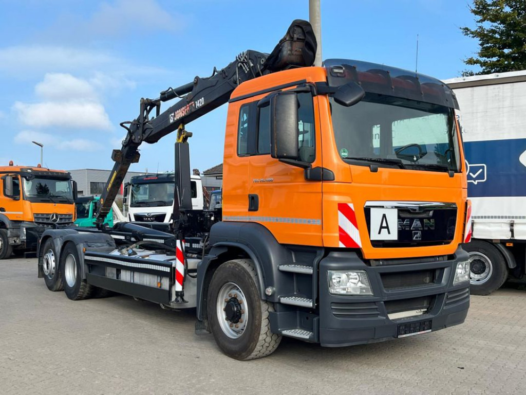 MAN TG-S 26.400 6x4H-2 BL Abrollkipper mit Kran Lift Lenk - Крюковой мультилифт, Автоманипулятор: фото 5 MAN TG-S 26.400 6x4H-2 BL Abrollkipper mit Kran Lift Lenk - Крюковой мультилифт, Автоманипулятор: фото 5