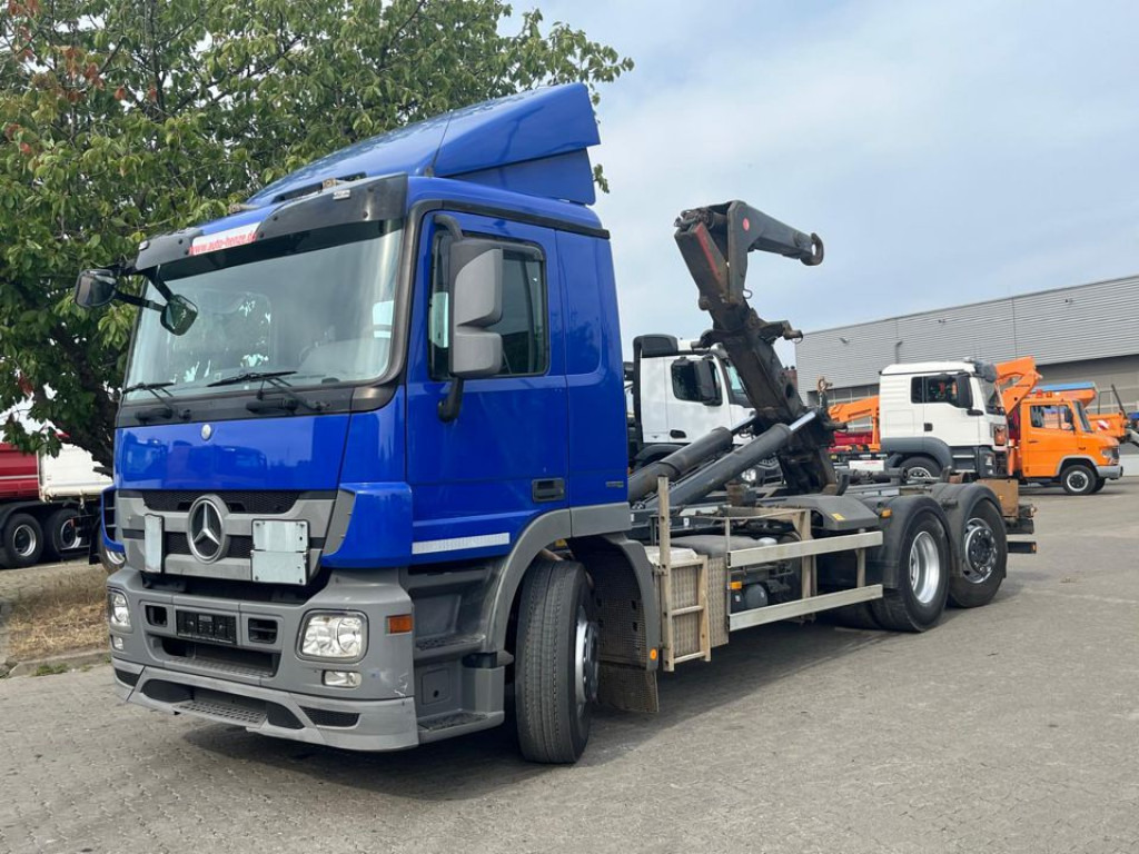 MERCEDES-BENZ Actros 2541 L6x2 Abrollkipper Meiller Schub Knick - Крюковой мультилифт: фото 1 MERCEDES-BENZ Actros 2541 L6x2 Abrollkipper Meiller Schub Knick - Крюковой мультилифт: фото 1