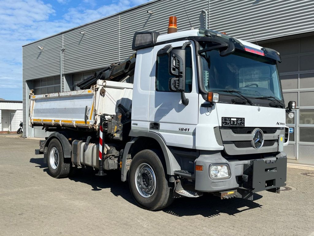 Mercedes-Benz Actros 1841 K 2-Achs Kipper Kran Funk/2xhydr+Gre - Самосвал, Автоманипулятор: фото 2 Mercedes-Benz Actros 1841 K 2-Achs Kipper Kran Funk/2xhydr+Gre - Самосвал, Автоманипулятор: фото 2