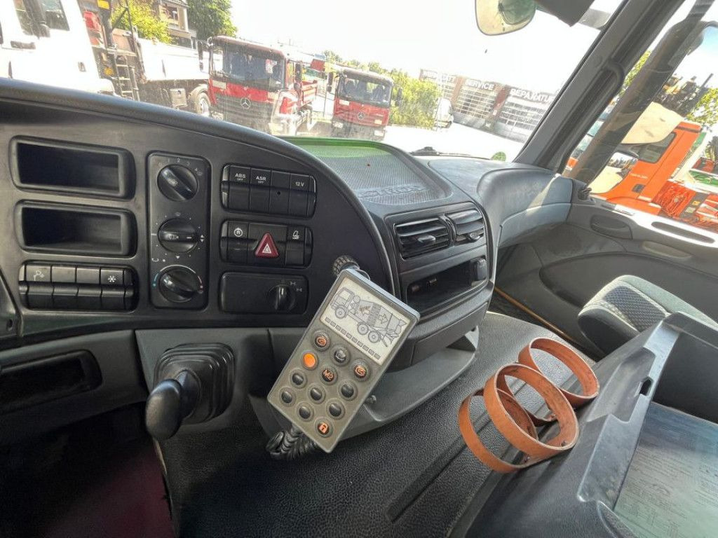 Крюковой мультилифт Mercedes-Benz Actros 3241 B 8x4  Betonmischer Liebherr, Deutsc: фото 8
