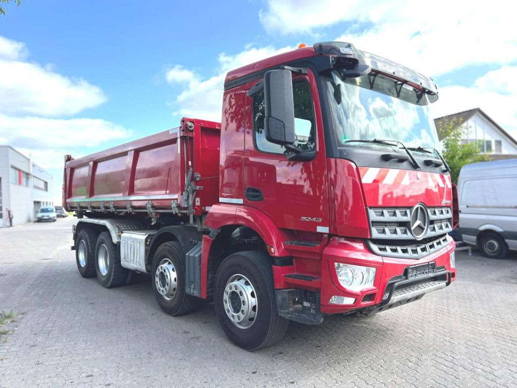 Mercedes-Benz Arocs 3243 8x4 4-Achs Kipper Bordmatik - Самосвал: фото 2 Mercedes-Benz Arocs 3243 8x4 4-Achs Kipper Bordmatik - Самосвал: фото 2