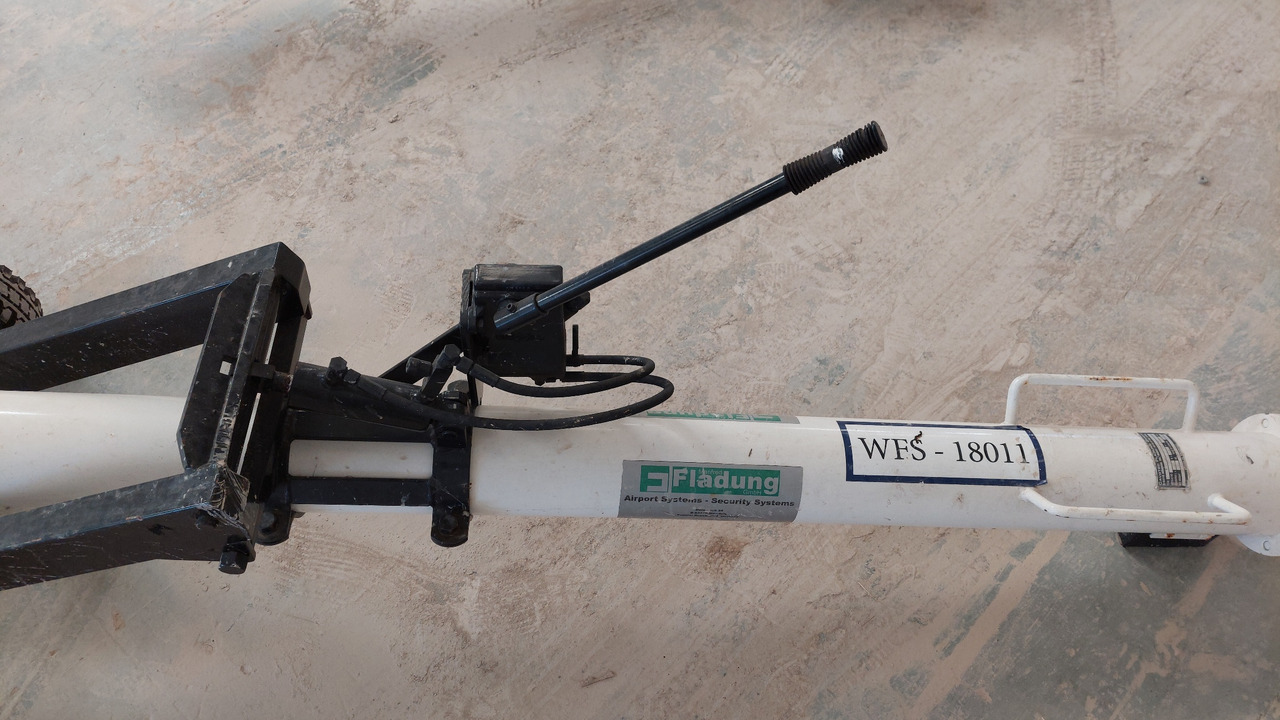 Towbar FSST F70/F100 Fladung - Аэродромная техника: фото 5 Towbar FSST F70/F100 Fladung - Аэродромная техника: фото 5