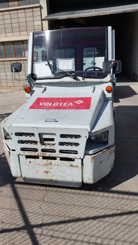 FV-02 Tractor Nissan - Багажный тягач: фото 1 FV-02 Tractor Nissan - Багажный тягач: фото 1