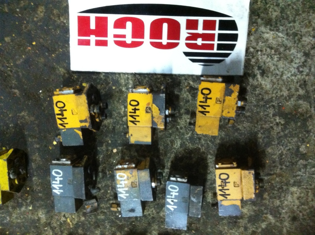 REXROTH 4WH6C52 470476/3 - 1 SEKCYJNY + KOŚCI - Гидравлический клапан для Строительной техники: фото 1 REXROTH 4WH6C52 470476/3 - 1 SEKCYJNY + KOŚCI - Гидравлический клапан для Строительной техники: фото 1