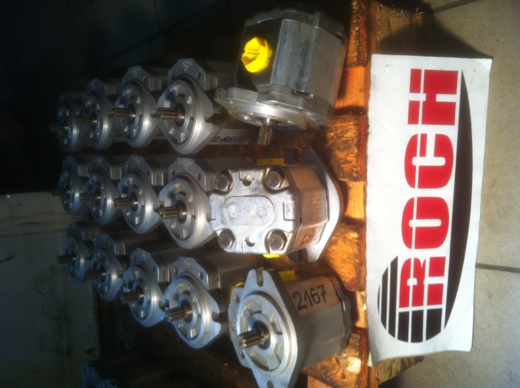 SAUER SUNDSTRAND 111.20.741.00 SNP2NN/0.11LN06SA P1F5F4NNNN/NNNNN - Гидравлический насос для Строительной техники: фото 1 SAUER SUNDSTRAND 111.20.741.00 SNP2NN/0.11LN06SA P1F5F4NNNN/NNNNN - Гидравлический насос для Строительной техники: фото 1