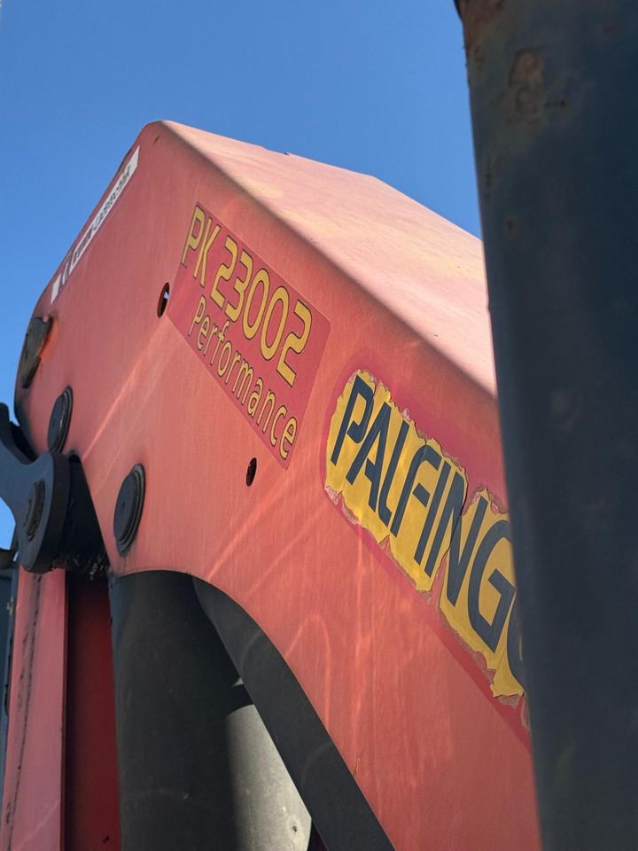 Volvo Kran LKW mit Hangler Auflieger ausziehbar ! - Тягач: фото 3 Volvo Kran LKW mit Hangler Auflieger ausziehbar ! - Тягач: фото 3