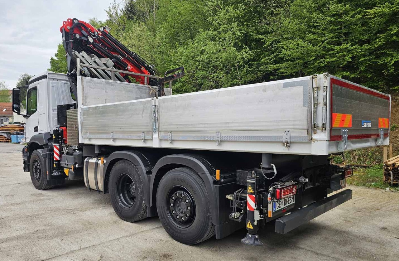 MERCEDES-BENZ Hiab Palfinger Fassi F545-6 JIB-6 - Самосвал: фото 3 MERCEDES-BENZ Hiab Palfinger Fassi F545-6 JIB-6 - Самосвал: фото 3