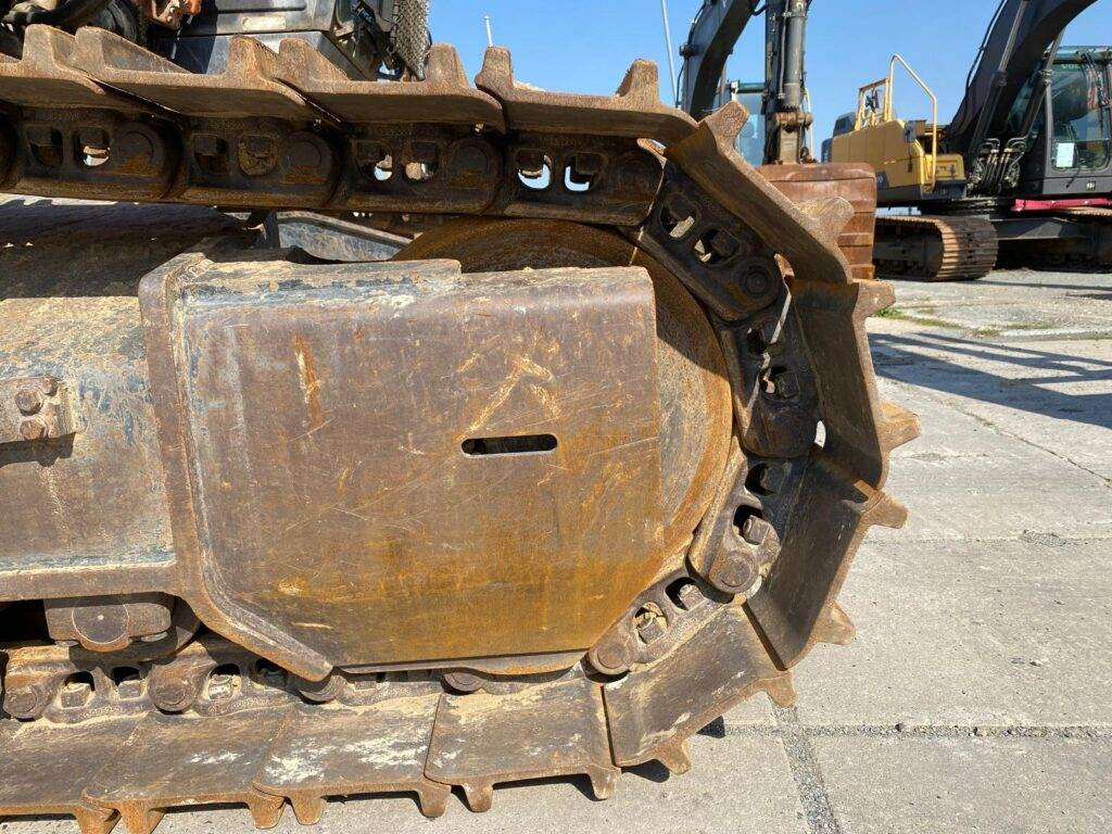 Гусеничный экскаватор Hitachi ZX350LC-6: фото 15