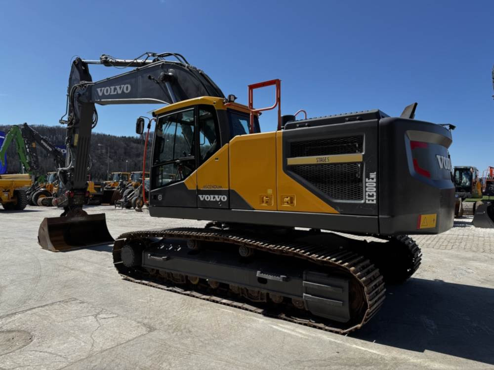 Volvo EC300ENL - Гусеничный экскаватор: фото 3 Volvo EC300ENL - Гусеничный экскаватор: фото 3
