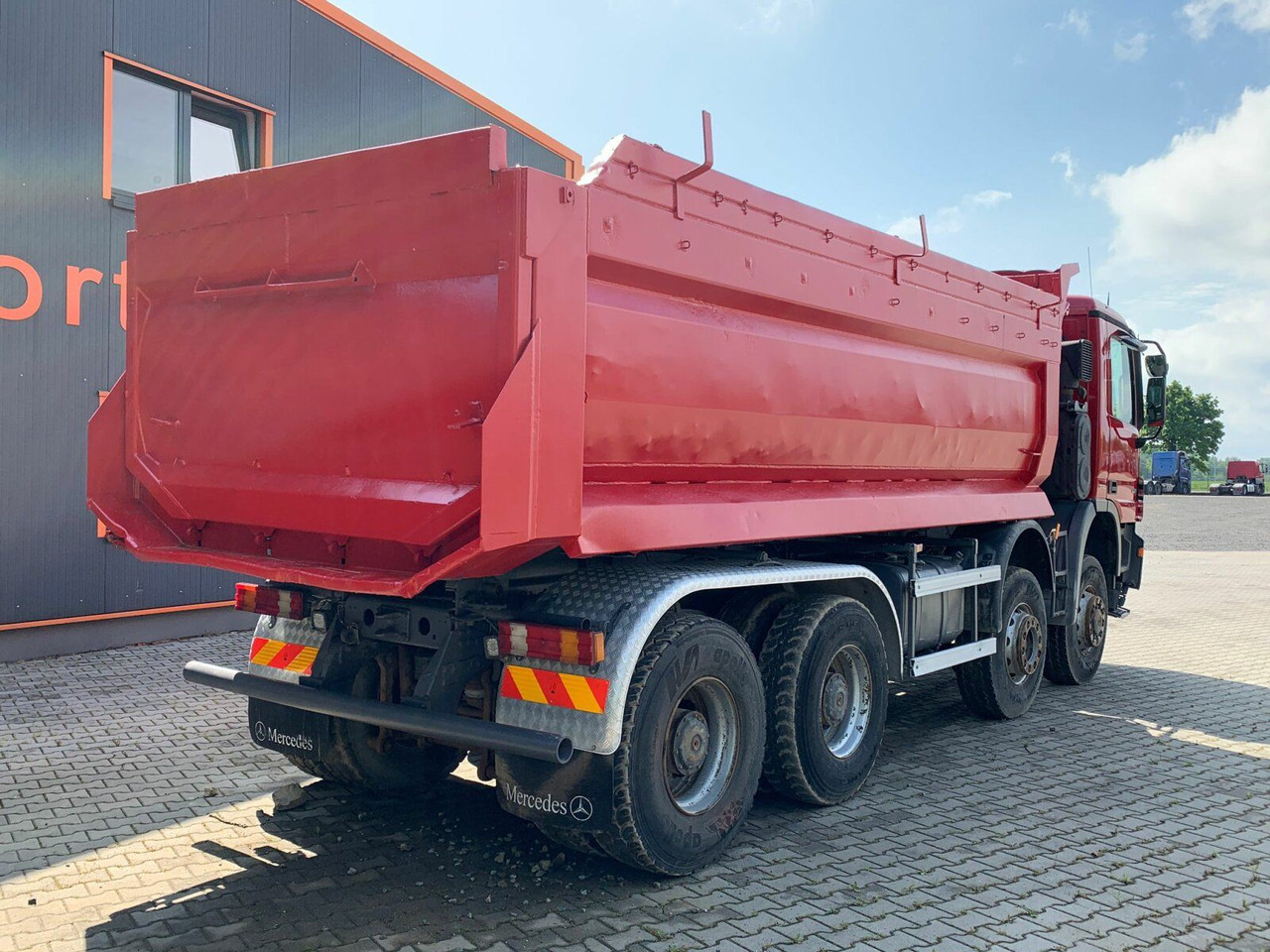 Mercedes-Benz ACTROS 4141 EURO4 8x8 Muldenkipper - Самосвал: фото 5 Mercedes-Benz ACTROS 4141 EURO4 8x8 Muldenkipper - Самосвал: фото 5