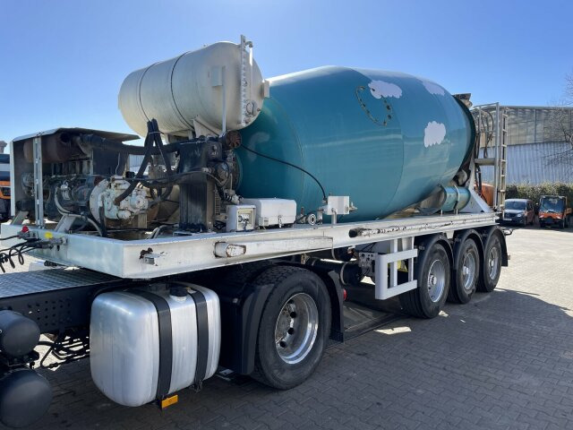 Mercedes-Benz Antos 2136 4x2 SZM Retarder Kipphyd. *Betonaufl. - Автобетоносмеситель: фото 4 Mercedes-Benz Antos 2136 4x2 SZM Retarder Kipphyd. *Betonaufl. - Автобетоносмеситель: фото 4