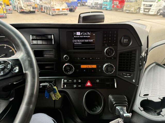 Mercedes-Benz Actros 1845 SZM 4x2 Retarder Kipphydraulik - Тягач: фото 4 Mercedes-Benz Actros 1845 SZM 4x2 Retarder Kipphydraulik - Тягач: фото 4