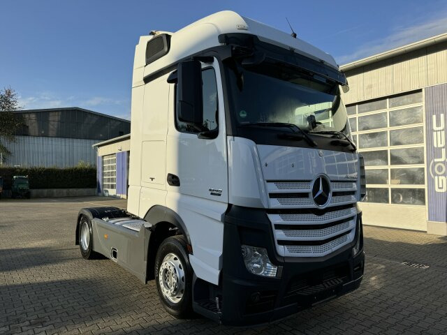 Mercedes-Benz Actros 1845 SZM 4x2 Streamspace *Retarder - Тягач: фото 1 Mercedes-Benz Actros 1845 SZM 4x2 Streamspace *Retarder - Тягач: фото 1