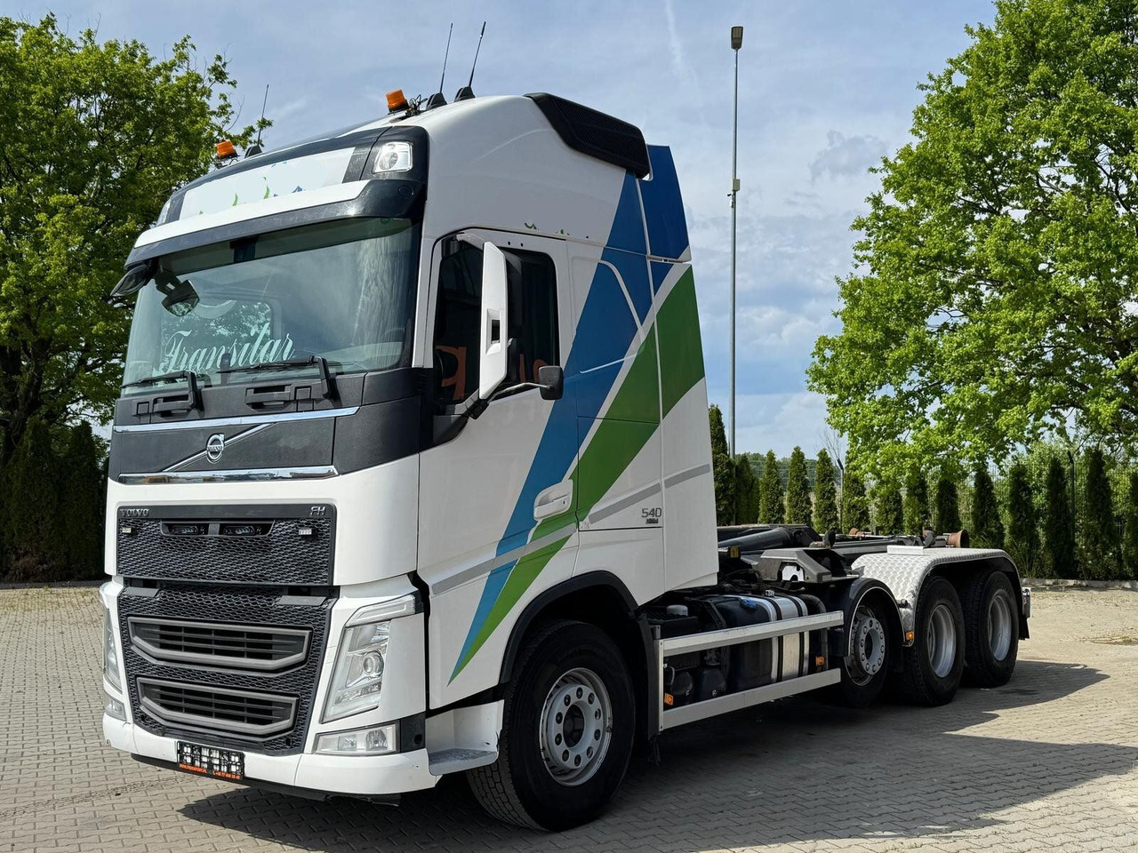 Volvo FH 540 8x4 Abrollkipper MEILLER RK 26.67 - Крюковой мультилифт: фото 2 Volvo FH 540 8x4 Abrollkipper MEILLER RK 26.67 - Крюковой мультилифт: фото 2