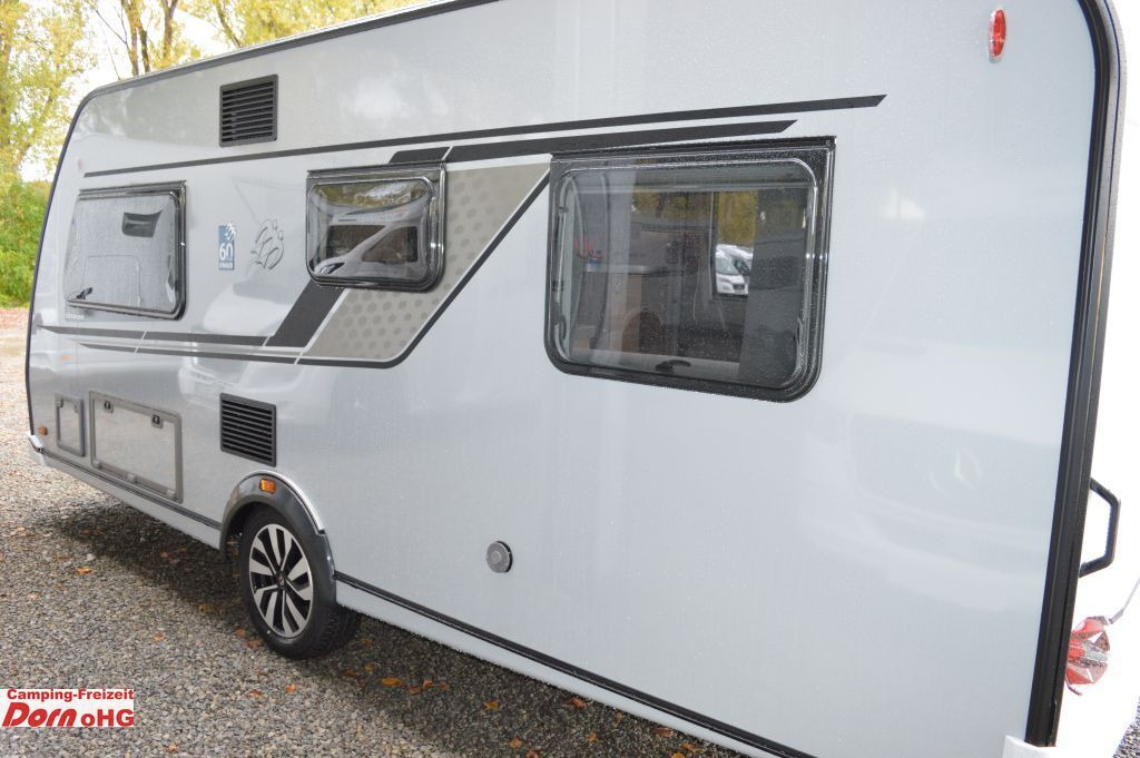 Knaus Südwind 500 FU 60 Years Gas Paket Knaus Südwind 500 FU 60 Years Gas Paket - Прицеп дача: фото 4 Knaus Südwind 500 FU 60 Years Gas Paket Knaus Südwind 500 FU 60 Years Gas Paket - Прицеп дача: фото 4