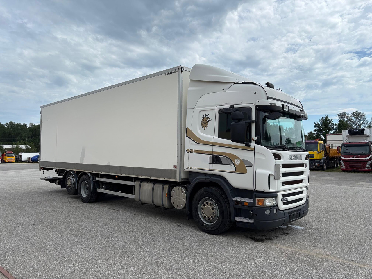 SCANIA G340 - Грузовик с закрытым кузовом: фото 1 SCANIA G340 - Грузовик с закрытым кузовом: фото 1