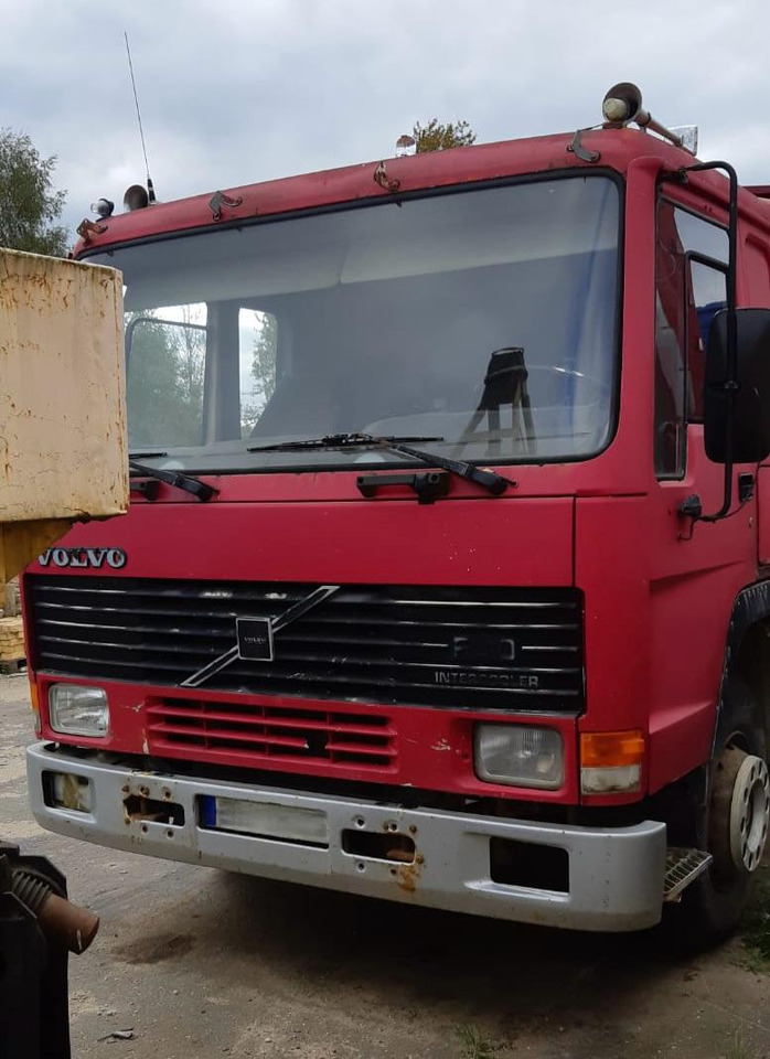 VOLVO FL10 - Самосвал: фото 2 VOLVO FL10 - Самосвал: фото 2