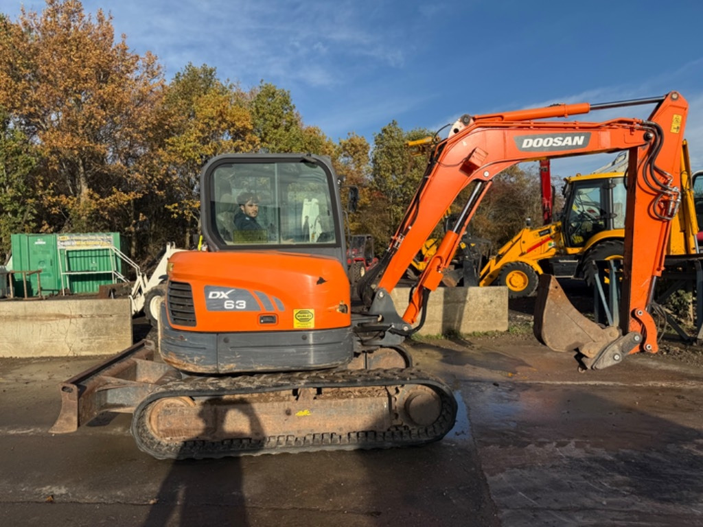 Doosan DX 63-3 - Мини-экскаватор: фото 1 Doosan DX 63-3 - Мини-экскаватор: фото 1