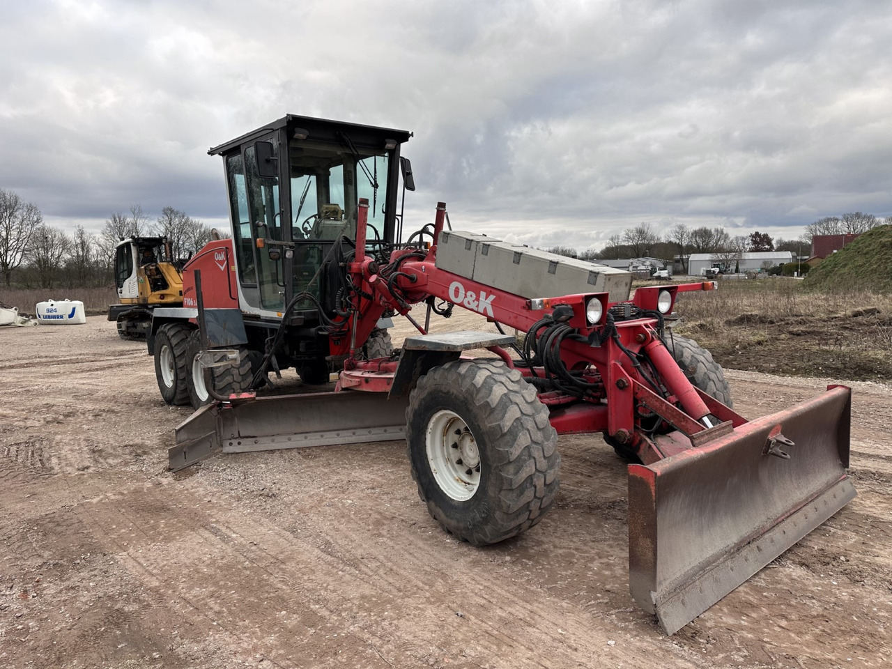 O&K F 106.5 - 6x6 Laser Topcon- Klima Cummins 6 Zyl. - Грейдер: фото 4 O&K F 106.5 - 6x6 Laser Topcon- Klima Cummins 6 Zyl. - Грейдер: фото 4