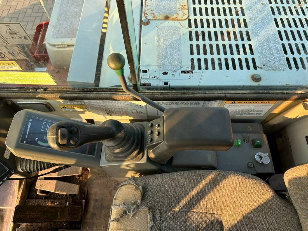 Колёсный экскаватор Takeuchi TB 175 W 8,7 ton. Klima Turbo 77 PS: фото 9 Колёсный экскаватор Takeuchi TB 175 W 8,7 ton. Klima Turbo 77 PS: фото 9