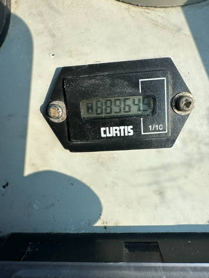 Колёсный экскаватор Takeuchi TB 175 W 8,7 ton. Klima Turbo 77 PS: фото 11 Колёсный экскаватор Takeuchi TB 175 W 8,7 ton. Klima Turbo 77 PS: фото 11