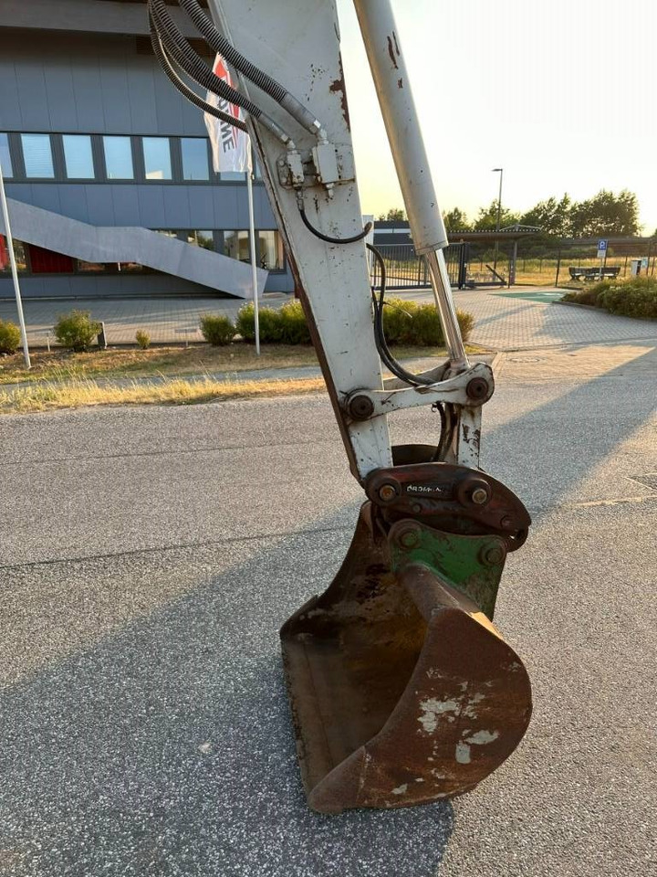 Колёсный экскаватор Takeuchi TB 175 W 8,7 ton. Klima Turbo 77 PS: фото 16 Колёсный экскаватор Takeuchi TB 175 W 8,7 ton. Klima Turbo 77 PS: фото 16