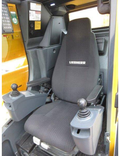 Вседорожный кран Liebherr LTM 1040-2.1: фото 10