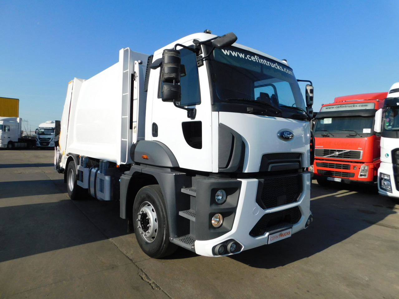 Ford 1833 4x2 dcab e6 9seso14409 - Мусоровоз: фото 2 Ford 1833 4x2 dcab e6 9seso14409 - Мусоровоз: фото 2