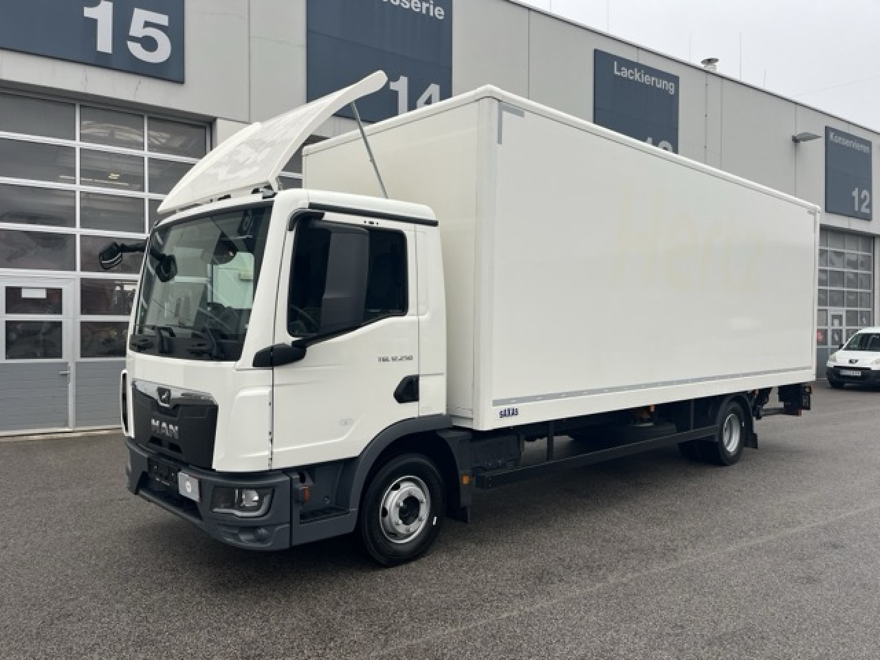 MAN TGL 12.250 4x2 BL CH Euro6 Klima AHK Luftfeder ZV - Грузовик с закрытым кузовом: фото 1 MAN TGL 12.250 4x2 BL CH Euro6 Klima AHK Luftfeder ZV - Грузовик с закрытым кузовом: фото 1