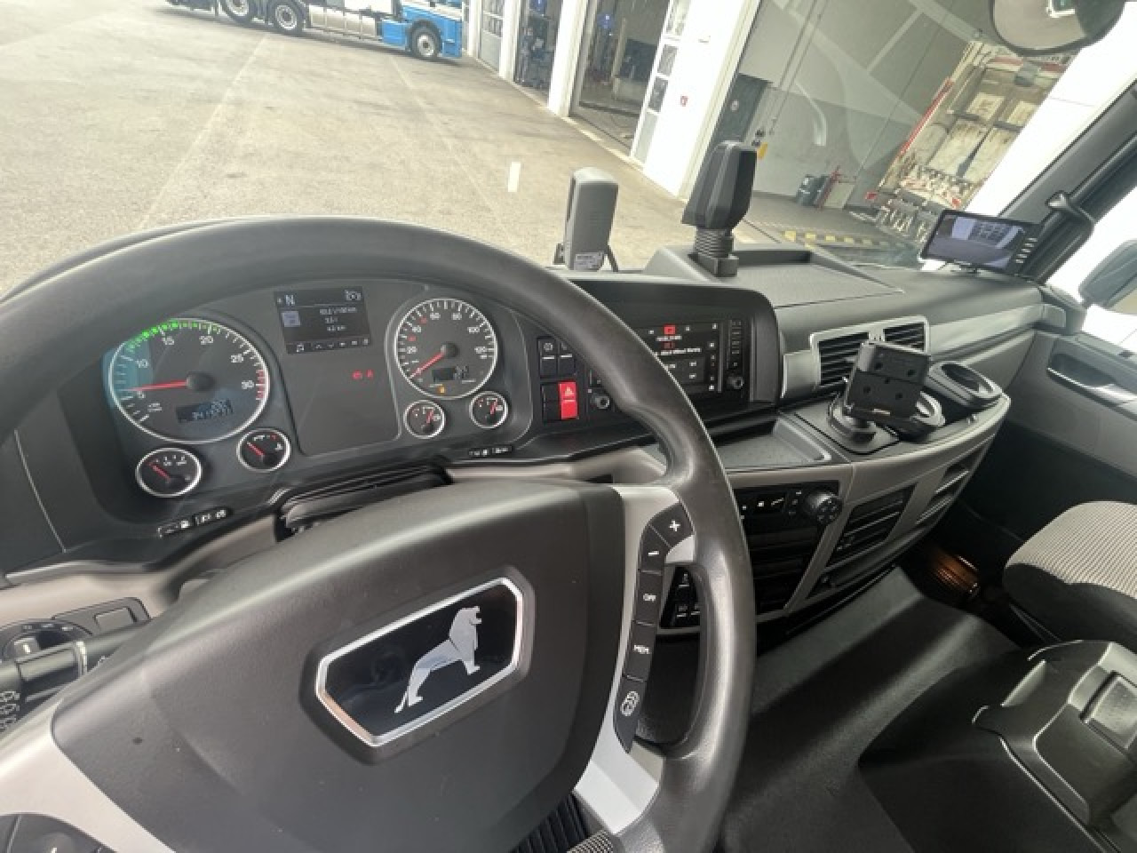 MAN TGM 15.290 4x2 LL Tiefkühler ATP 08.2028 Euro6 - Фургон-рефрижератор: фото 2 MAN TGM 15.290 4x2 LL Tiefkühler ATP 08.2028 Euro6 - Фургон-рефрижератор: фото 2