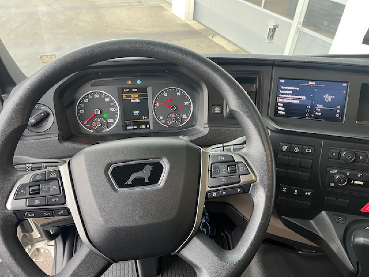 MAN TGX 18.470 4x2 BLS Euro6 Retarder Klima Luftfeder - Тягач: фото 3 MAN TGX 18.470 4x2 BLS Euro6 Retarder Klima Luftfeder - Тягач: фото 3