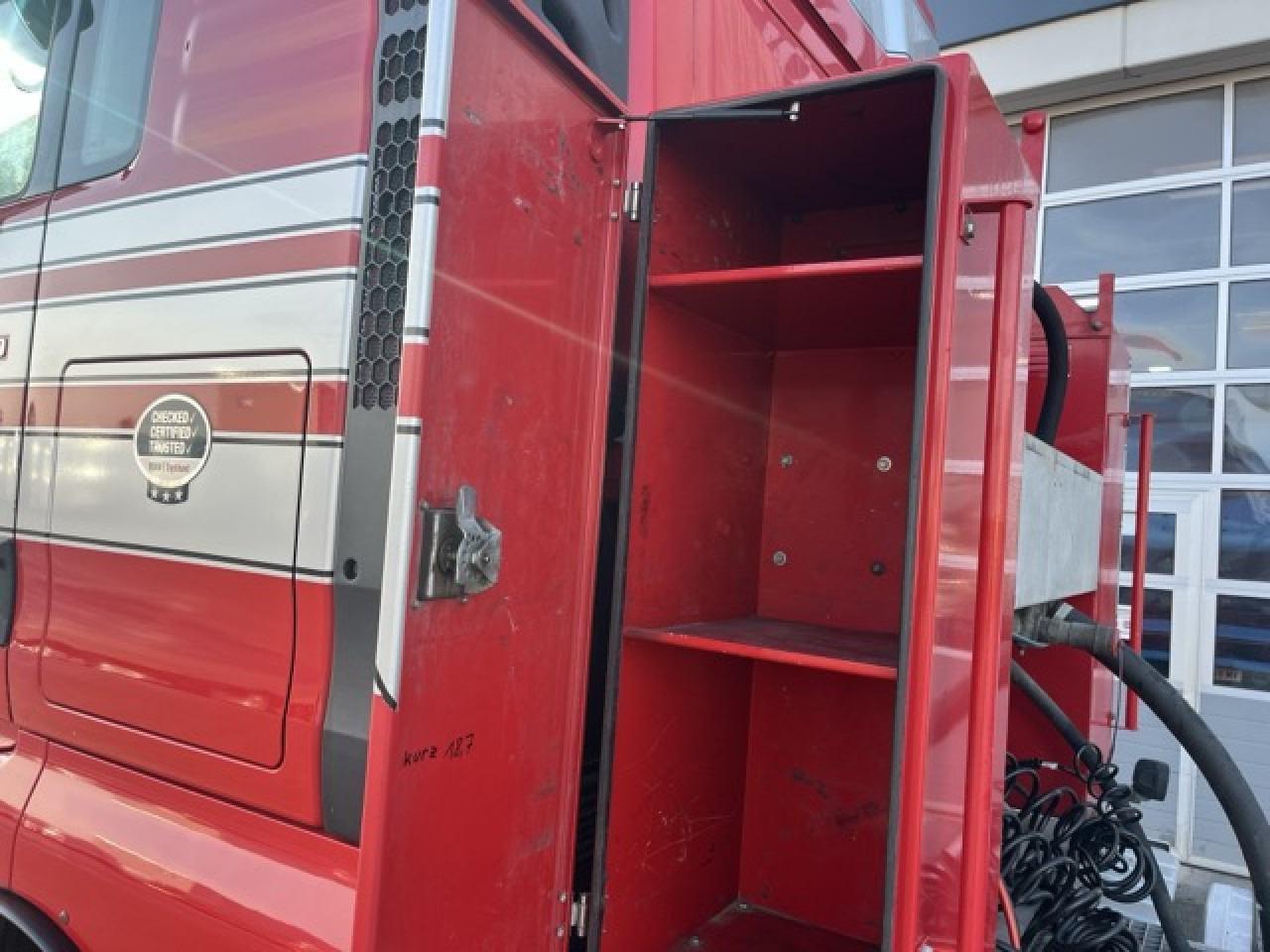 MAN TGX 26.480 6x4 BLS Euro6 Intarder Klima Luftfeder - Тягач: фото 2 MAN TGX 26.480 6x4 BLS Euro6 Intarder Klima Luftfeder - Тягач: фото 2