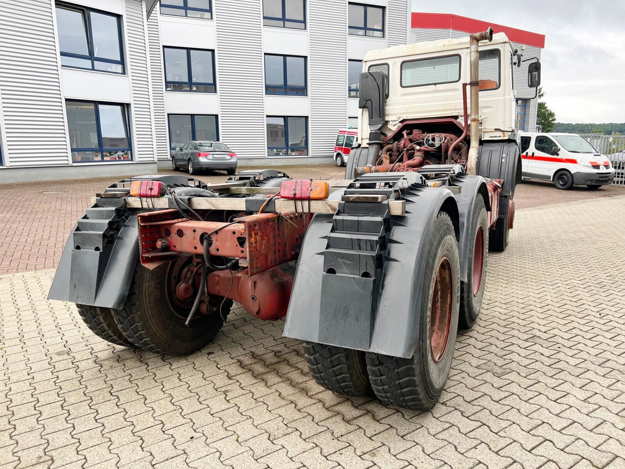 Грузовик-шасси 260-34 AHW 6x6 260-34 AHW 6x6, V8, Manual, Full Steel: фото 10