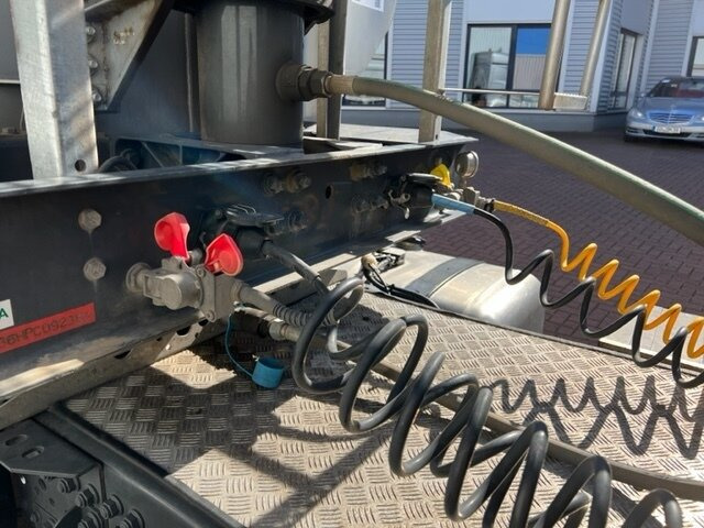 Carnehl CHKS34/HS CHKS34/HS, Stahlmulde ca. 29m³, HARDOX, Liftachse, Schütte - Самосвальный полуприцеп: фото 2 Carnehl CHKS34/HS CHKS34/HS, Stahlmulde ca. 29m³, HARDOX, Liftachse, Schütte - Самосвальный полуприцеп: фото 2