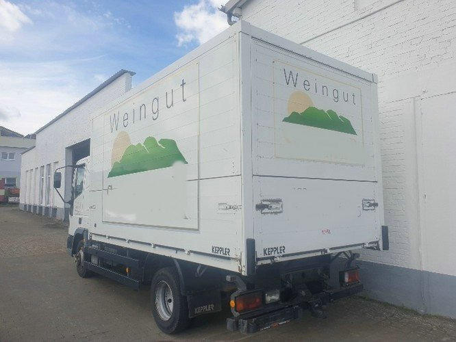 Euro Cargo ML 75E14 4x2 Euro Cargo ML 75E14 4x2 Getränkewagen, 6-Zylinder-Motor - Грузовик с закрытым кузовом: фото 5 Euro Cargo ML 75E14 4x2 Euro Cargo ML 75E14 4x2 Getränkewagen, 6-Zylinder-Motor - Грузовик с закрытым кузовом: фото 5
