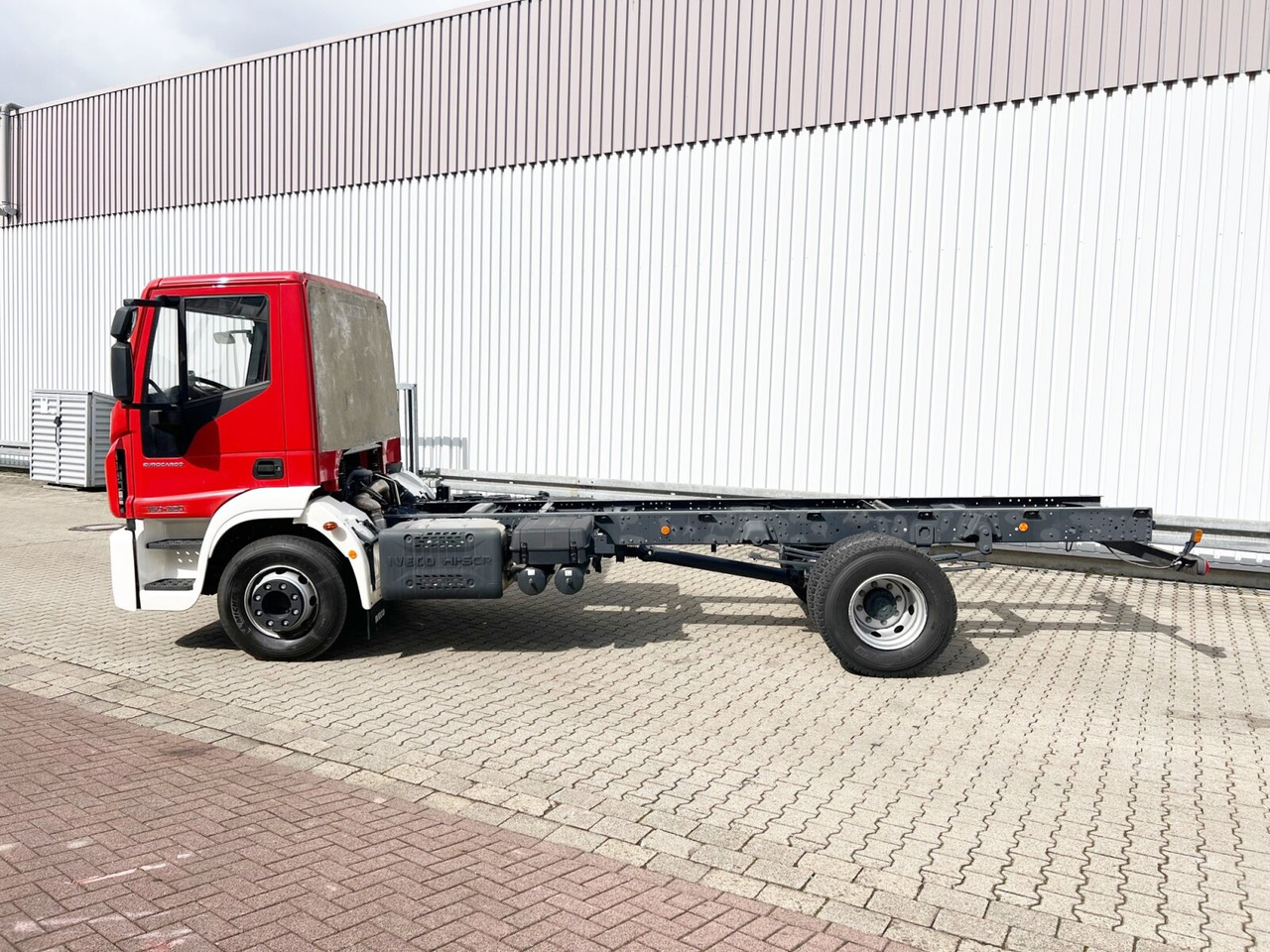 Новый Грузовик-шасси EuroCargo ML160E32 4x2 EuroCargo ML160E32 4x2, 5x Vorhanden!: фото 12