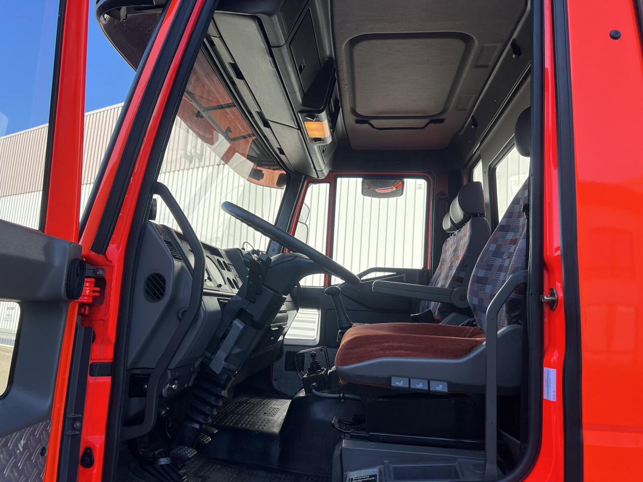 FF 95 E 18 WR 4x4 FF 95 E 18 WR 4x4, 6000l Wassertank - Грузовик-цистерна: фото 2 FF 95 E 18 WR 4x4 FF 95 E 18 WR 4x4, 6000l Wassertank - Грузовик-цистерна: фото 2