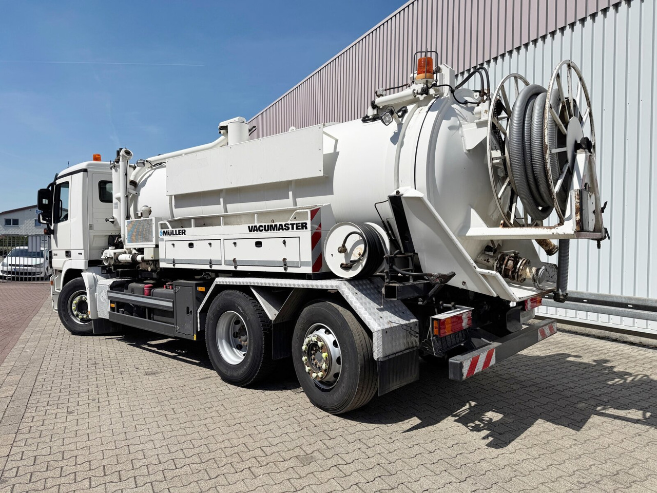 Mercedes-Benz Actros 2541 L 6x2 Actros 2541 L 6x2, Müller Saug-/Spülwagen ca. 12m³, Widi-Platte, Lift-/Lenkachse - Грузовик: фото 5 Mercedes-Benz Actros 2541 L 6x2 Actros 2541 L 6x2, Müller Saug-/Spülwagen ca. 12m³, Widi-Platte, Lift-/Lenkachse - Грузовик: фото 5