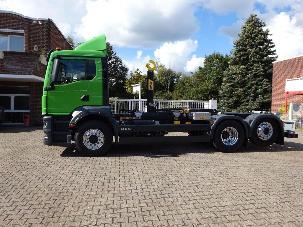 MAN TGS 26.520 6x2-2 BL TGS 26.520 6x2-2 BL, Liftachse - Крюковой мультилифт: фото 2 MAN TGS 26.520 6x2-2 BL TGS 26.520 6x2-2 BL, Liftachse - Крюковой мультилифт: фото 2