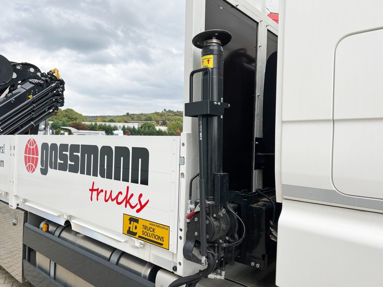 Новый Автоманипулятор, Грузовик бортовой/ Платформа MAN TGX 26.510 6x2-4 LL CH TGX 26.510 6x2-4 LL, Kran Hiab X-HiPro 548 E-8, Lenk-/Liftachse, TwistLock 20Fuß, Funk, Retarder: фото 11 Новый Автоманипулятор, Грузовик бортовой/ Платформа MAN TGX 26.510 6x2-4 LL CH TGX 26.510 6x2-4 LL, Kran Hiab X-HiPro 548 E-8, Lenk-/Liftachse, TwistLock 20Fuß, Funk, Retarder: фото 11